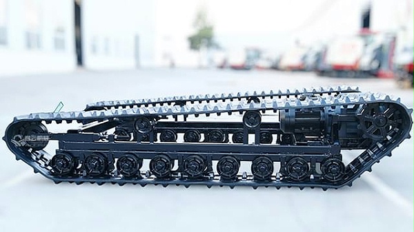 3米2长电机履带底盘