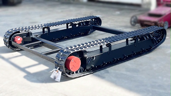 2米4长液压马达履带底盘