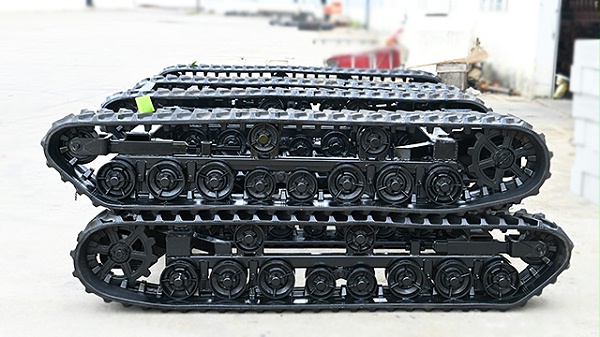 2米4长液压履带底盘 拷贝1