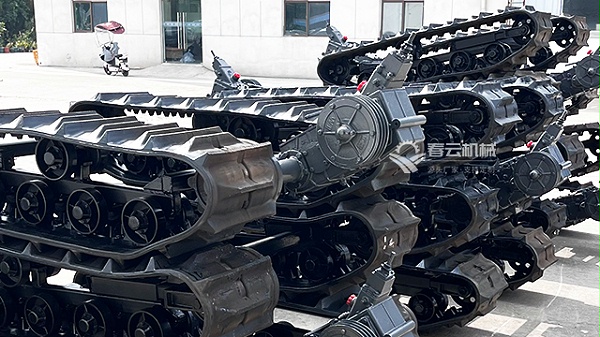 变速箱履带底盘3