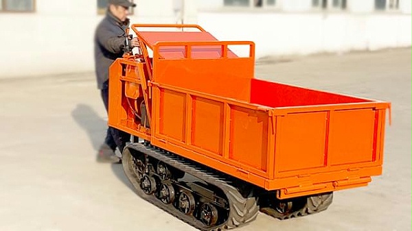 爬山虎自卸履带车