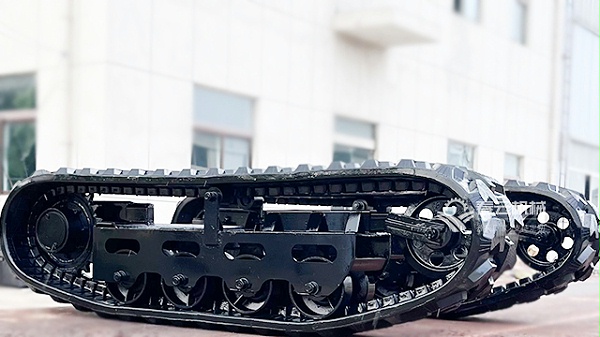 1米7长液压底盘