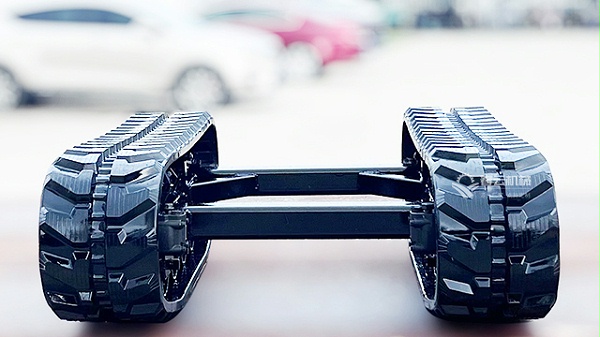 1米7长液压底盘