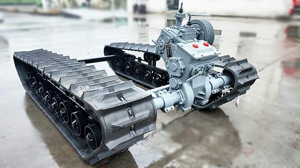 长2米5变速箱底盘