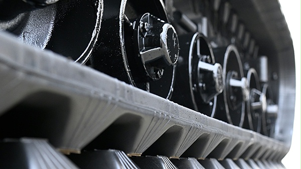 液压马达履带底盘