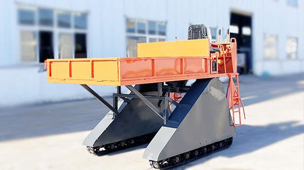 三角高架履带车