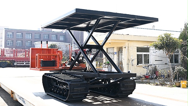 升降履带运输车
