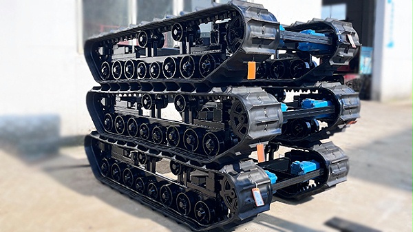 2米3长液压马达履带底盘