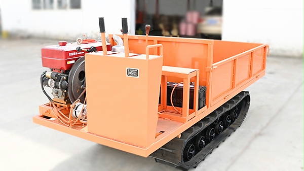 橙色履带运输车