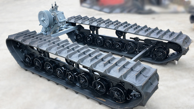 2米4变速箱履带底盘