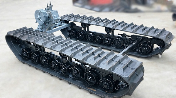 2米4履带底盘 拷贝4