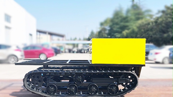 遥控履带底盘车