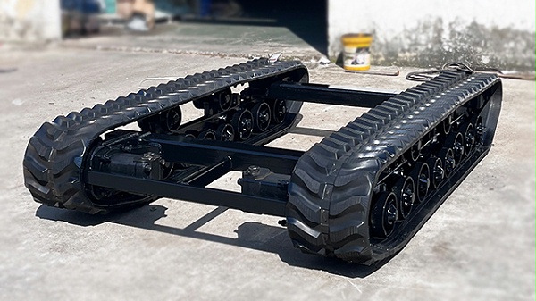 液压马达履带底盘